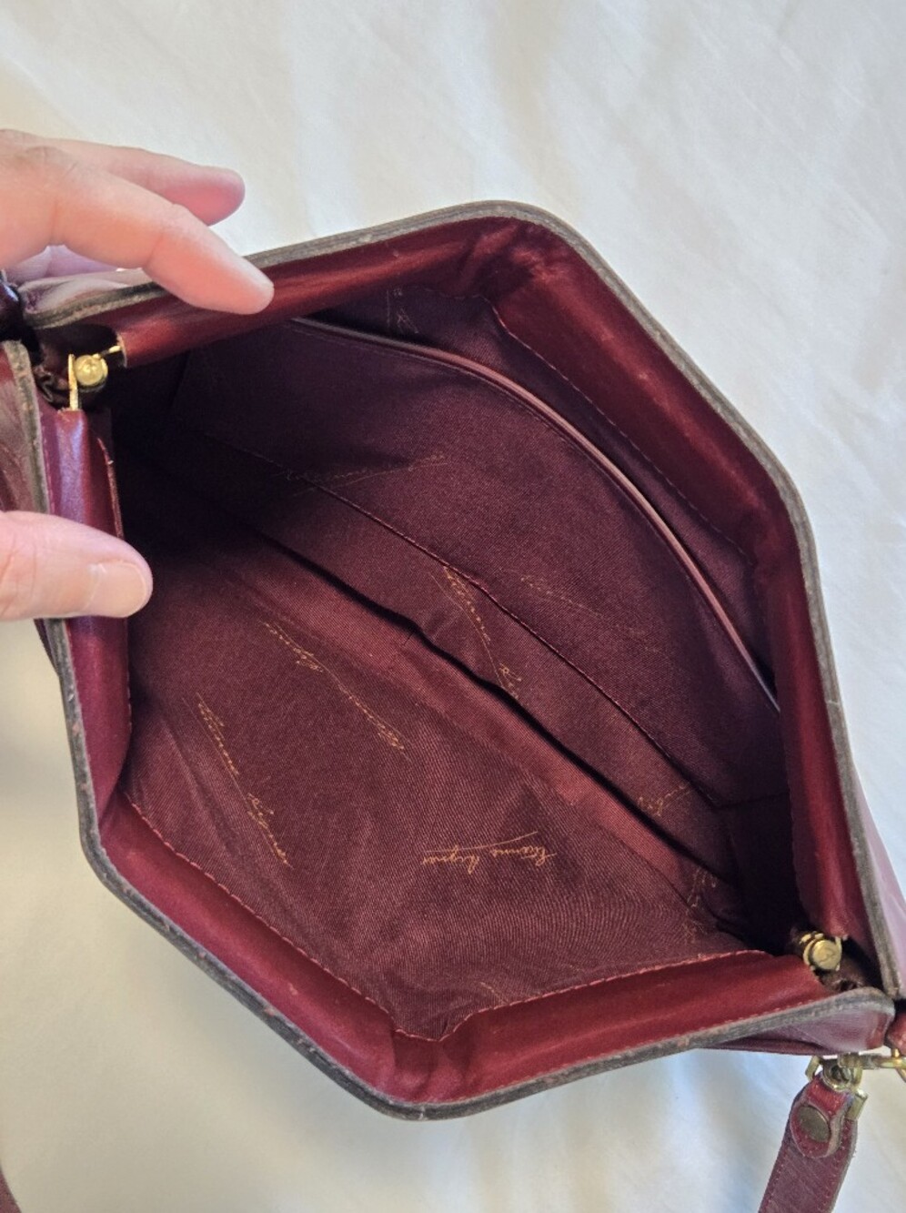 VTG Etienne Aigner Oxblood Genuine Leather Convertible Shoulder Bag Clutch Logo - Picture 7 of 8